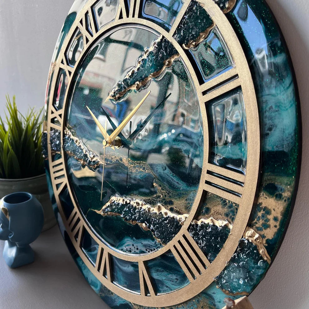 Shiny Ocean With Gold Bezel Resin Wall Clock