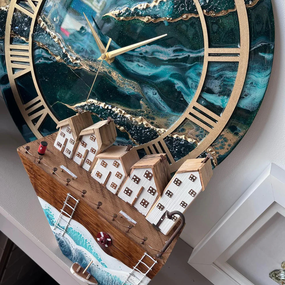 Shiny Ocean With Gold Bezel Resin Wall Clock